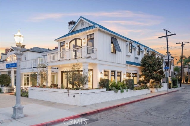 Property photo for 61 The Colonnade, Long Beach, CA