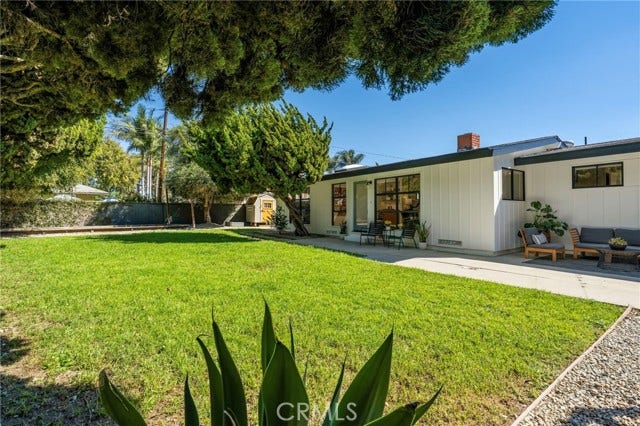 2000 Iroquois, Long Beach, CA 90815