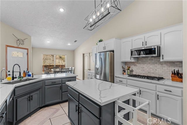 3950 Coriander Drive, Hesperia, CA 92345