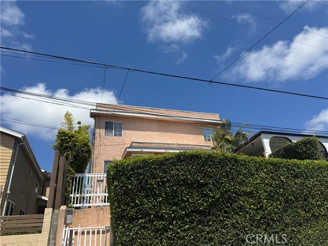 Property photo for 468 2nd ST, #1/2, San Pedro, CA