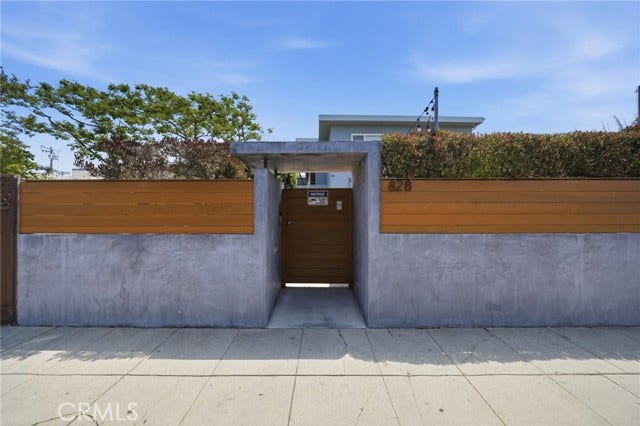 Property photo for 828 Indiana, Venice, CA