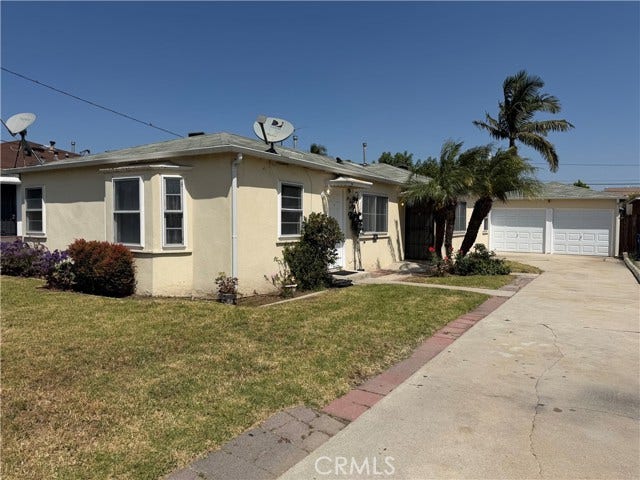 Property photo for 323 Elm, Inglewood, CA