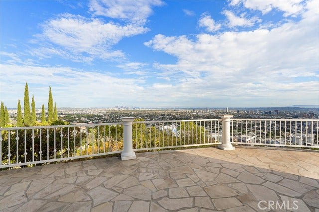 Property photo for 8527 Hedges Way, Los Angeles, CA
