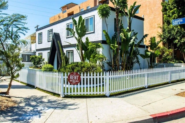 Property photo for 2403 Louella AVE, Venice, CA