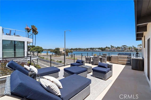 Property photo for 339 La Verne, Long Beach, CA