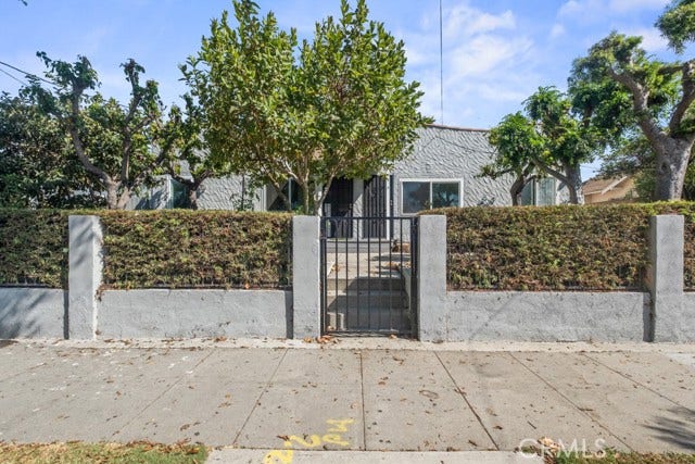 Property photo for 221 W Hillcrest BLVD, Inglewood, CA