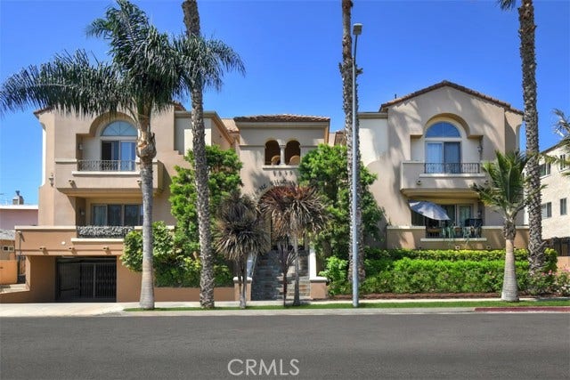 Property photo for 1835 S Barrington AVE, #203, Los Angeles, CA