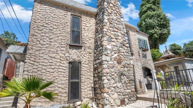 Property photo for 2620 Commodore, Los Angeles, CA