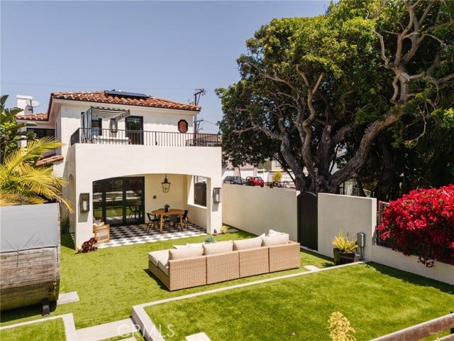 Property photo for 429 20th ST, Manhattan Beach, CA