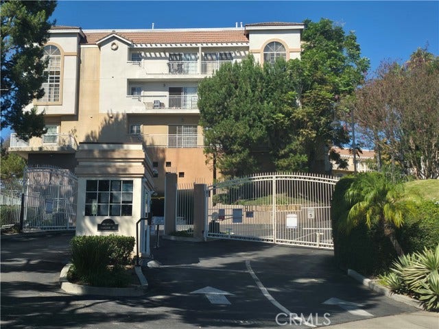 Property photo for 4760 Templeton, #3204, Los Angeles, CA