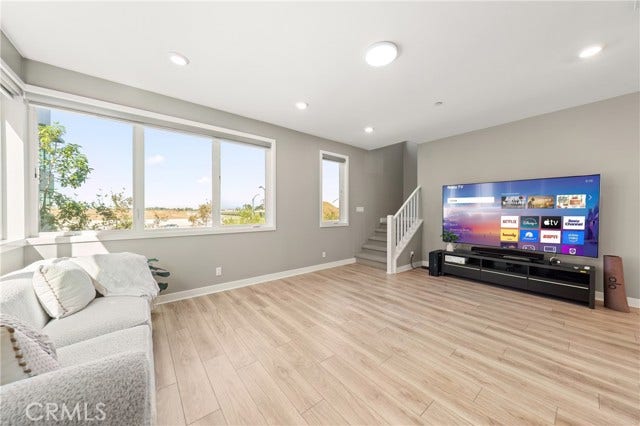 253 Waypoint, Tustin, CA 92782