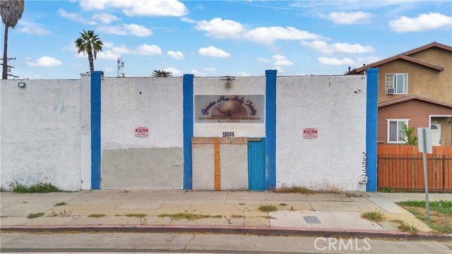 Property photo for 10808 S Broadway, Los Angeles, CA