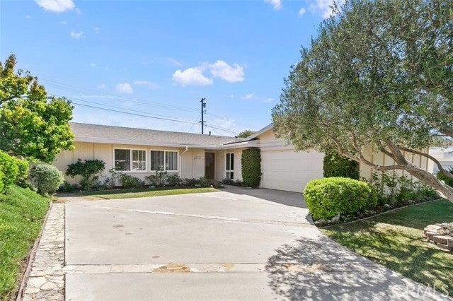 Property photo for 7008 Willowtree Drive, Rancho Palos Verdes, CA