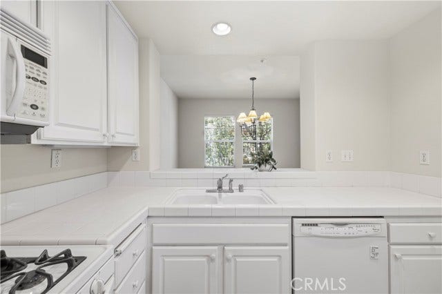 28157 Ashbrook, Valencia, CA 91354
