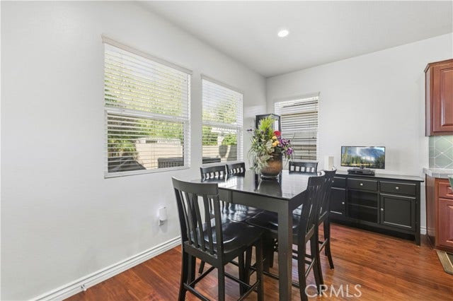 28473 Connick PL, Saugus, CA 91350
