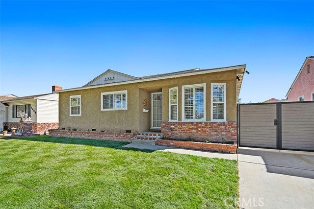 Property photo for 2418 Del Amo Boulevard, Lakewood, CA