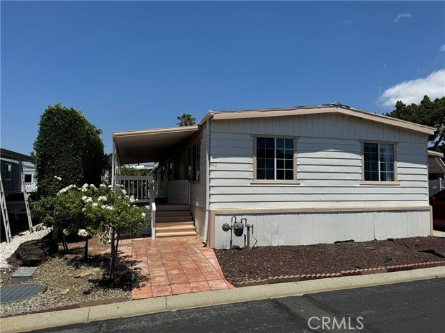 Property photo for 17700 Avalon BLVD, #40, Carson, CA