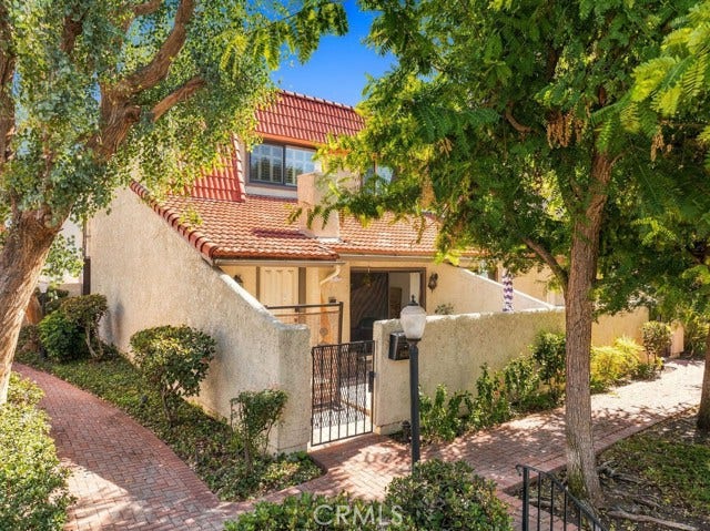 Property photo for 6226 1/2 Shoup, Woodland Hills, CA