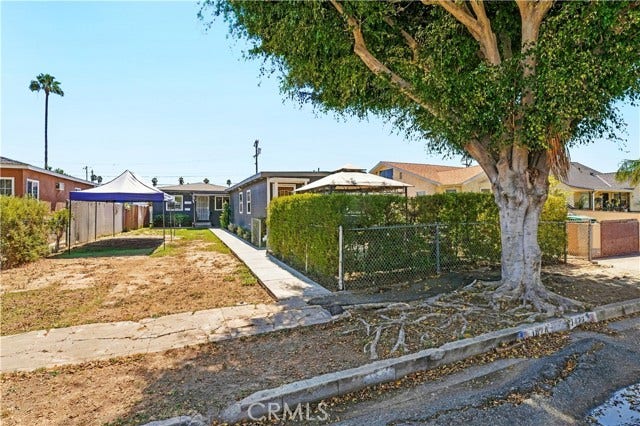 Property photo for 1424 252nd ST, Harbor City, CA