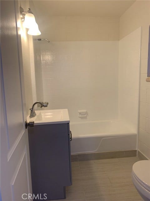 203 1/2 Benrud 2 Bedroom, full bath