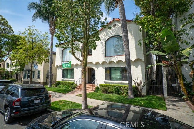 Property photo for 2059 Cedar AVE, Long Beach, CA