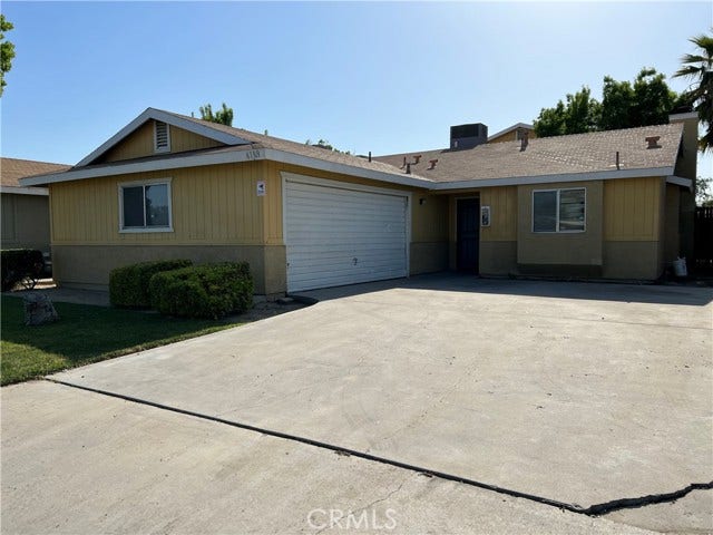 6109 S H ST, Bakersfield, CA 93304