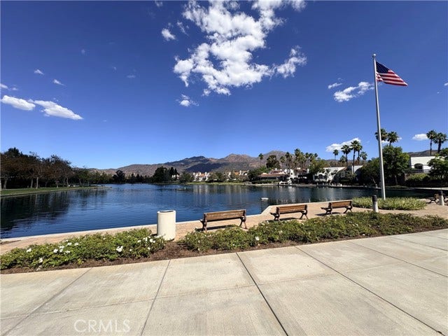 Beautiful Lago Santa Margarita