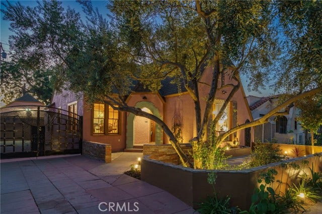 Property photo for 2015 San Francisco AVE, Long Beach, CA