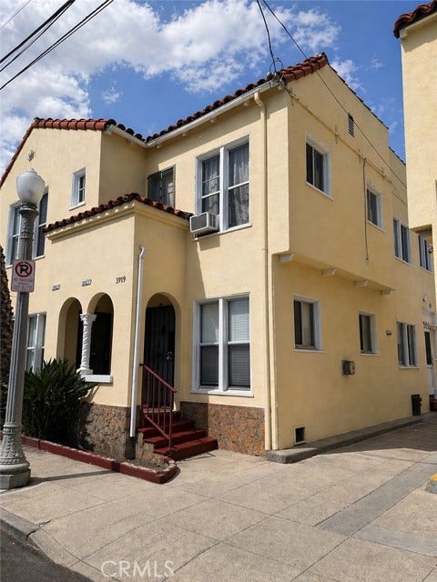 Property photo for 3919 Walton AVE, Los Angeles, CA