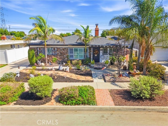 Property photo for 2102 Pattiz AVE, Long Beach, CA