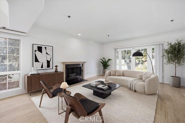Property photo for 2205 S Bentley AVE, #102, Los Angeles, CA