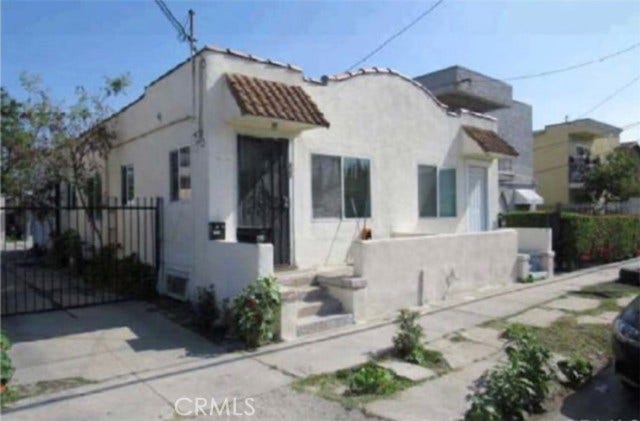 Property photo for 727 W 54th ST, Los Angeles, CA