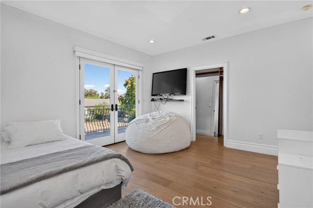 13964 Morrison ST, Sherman Oaks, CA 91423