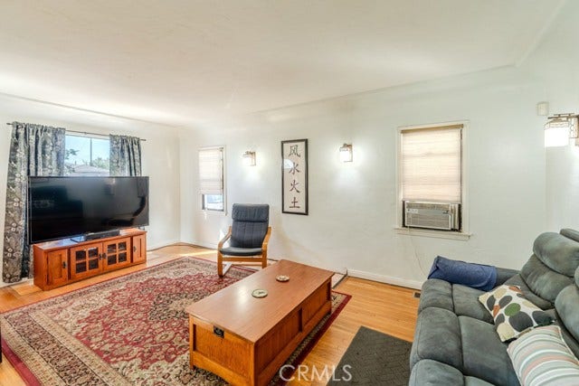 1539 W 94th PL, Los Angeles, CA 90047 1539 W 94th PL, Los Angeles, CA 90047