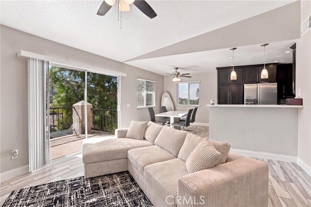 2616 Avenida del Vista, #B204, Corona, CA 92882