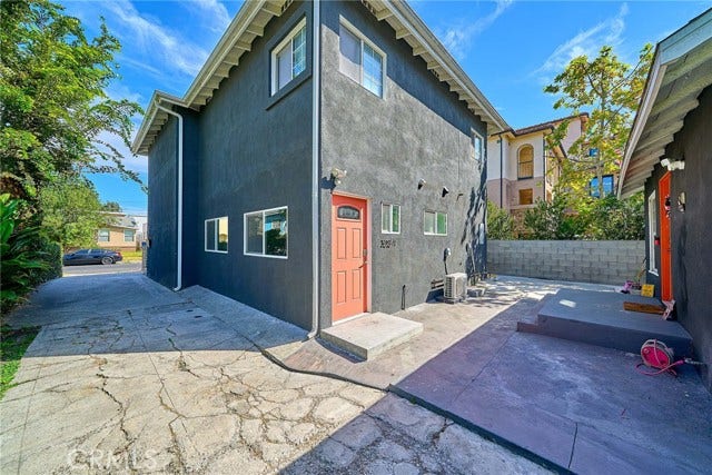 Property photo for 3013 S West View ST, Los Angeles, CA