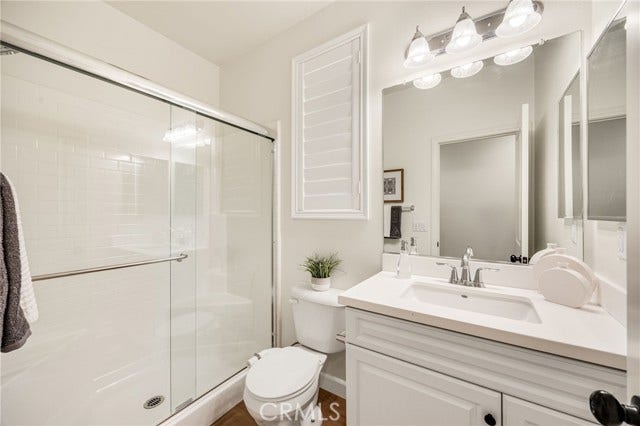 Downstairs Bathroom.
