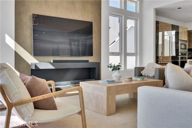 Property photo for 719 1st PL, Hermosa Beach, CA