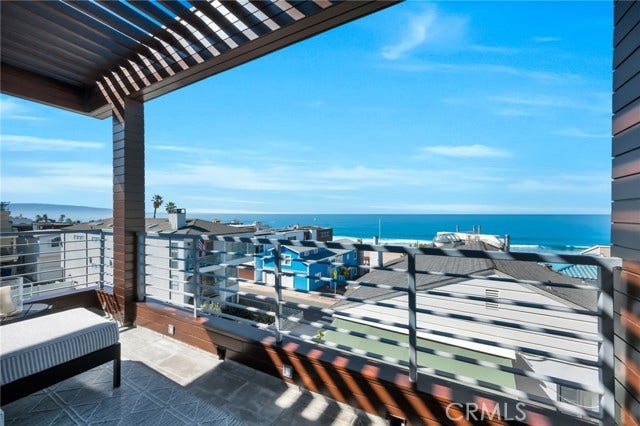 Property photo for 121 16th ST, Manhattan Beach, CA