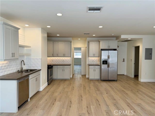 Property photo for 314 6th, #507, Los Angeles, CA
