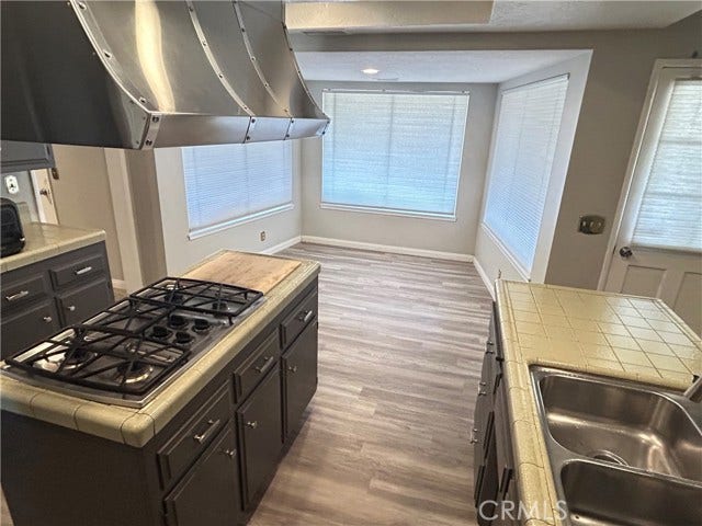 19430 Tomahawk RD, Apple Valley, CA 92307