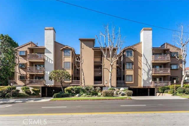 Property photo for 935 Main ST, #202, El Segundo, CA