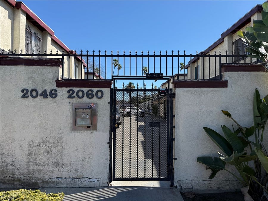 Property photo for 2052 Lewis, Long Beach, CA