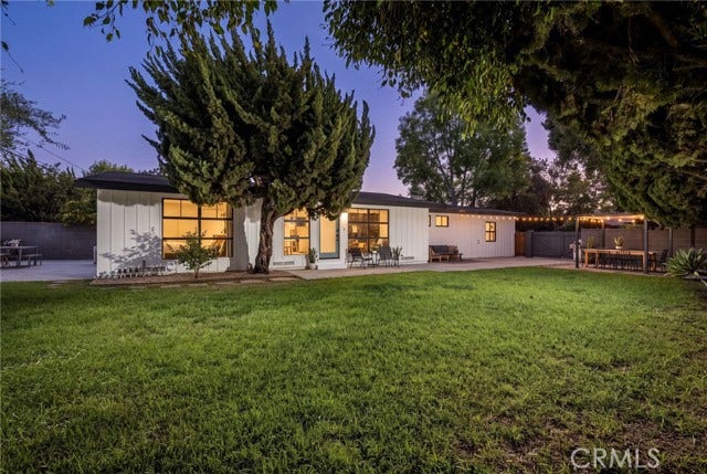 2000 Iroquois, Long Beach, CA 90815