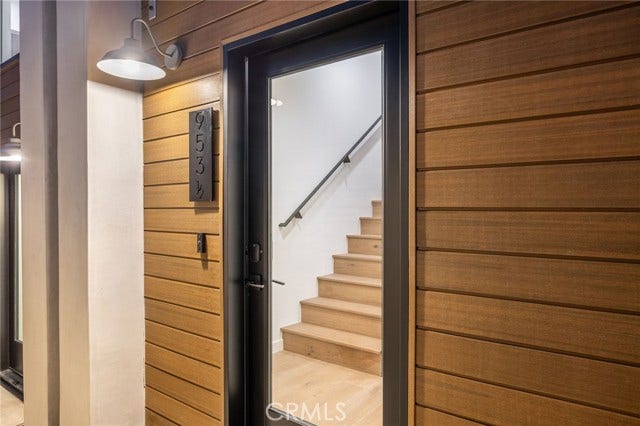 Property photo for 953 1/2 Everett ST, Los Angeles, CA