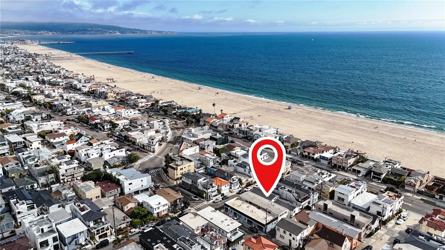 Property photo for 135 28th ST, Hermosa Beach, CA