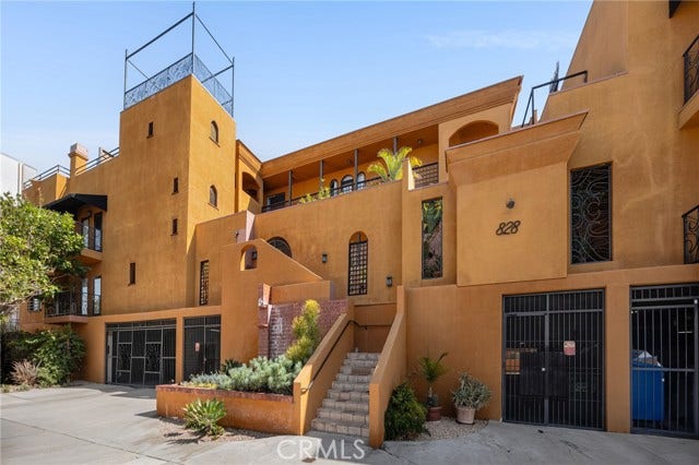Property photo for 828 N Hudson, Los Angeles, CA