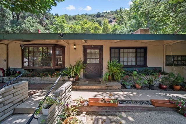 Property photo for 2900 Mandeville Canyon, Los Angeles, CA