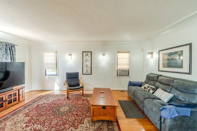 1539 W 94th PL, Los Angeles, CA 90047 1539 W 94th PL, Los Angeles, CA 90047