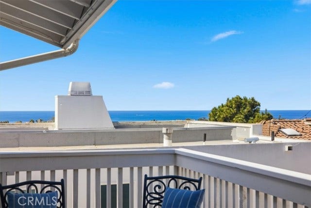 941 1st ST, Hermosa Beach, CA 90254